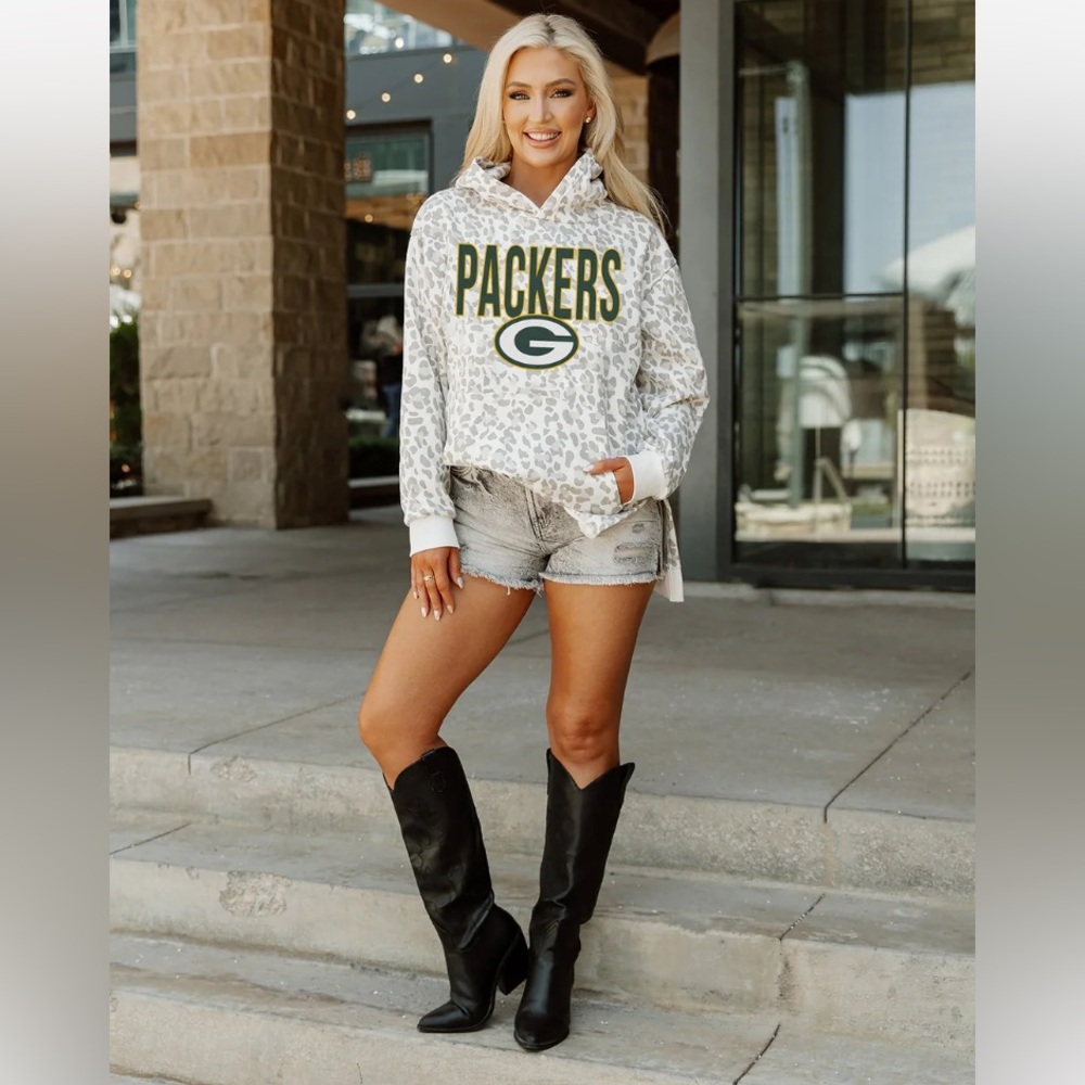 Green Bay Packers Hooded Leopard Fleece Pullover - NWT